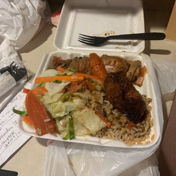 Jamrock Cuisine - Brown Stew Chicken with rice and peas. AMAZING !!! - Caribbean Near Me - Miami, Florida