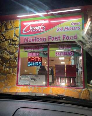 Javier's Tacos by null