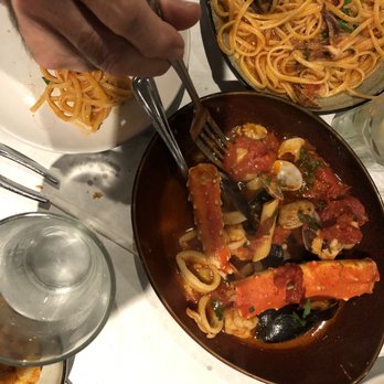 Mangia Napoli - Zuppa de pesce - Italian Near Me - Elmhurst, Illinois Mangia Napoli - Zuppa de pesce - Italian Near Me - Elmhurst, Illinois