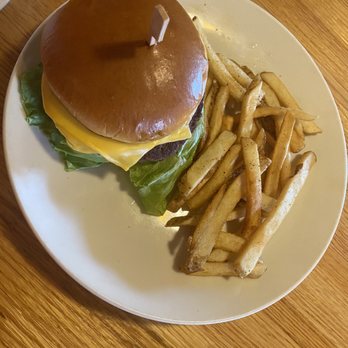 Applebee's Grill + Bar - Impossible burger - very good - American Near Me - Grand Rapids, Minnesota