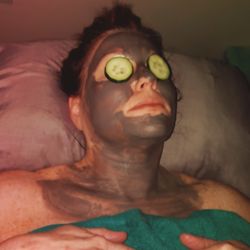 Andralaysia Suite Retreat - New clients receive a complimentary facial; a $45 value!