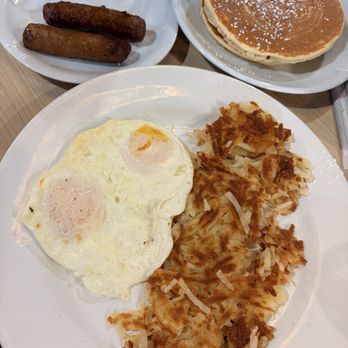 Honeybear Cafe - Two eggs, hash browns, pancakes, side of sausage links - Breakfast & Brunch Near Me - Chicago, Illinois Honeybear Cafe - Two eggs, hash browns, pancakes, side of sausage links - Breakfast & Brunch Near Me - Chicago, Illinois