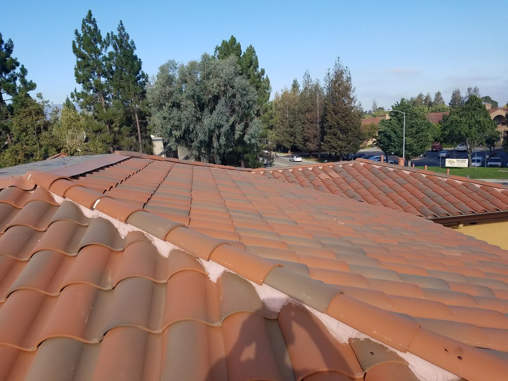 Slide of Buck's Roofing