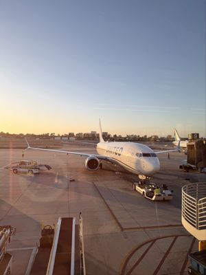 John Wayne Airport by null