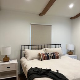 Roller blackout shade