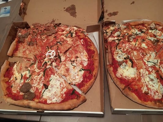 Gino's Pizzeria by null