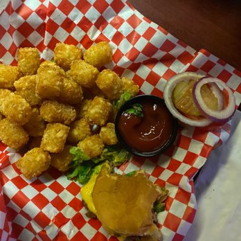 The Easy Inn - a basket of fried food - Pizza Near Me - Kansas City, Kansas