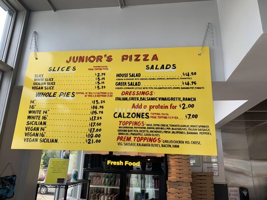 Junior's Pizza by null