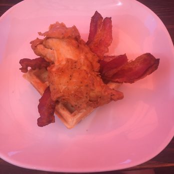 OHSO Distillery - Chicken & waffles - New American Near Me - Scottsdale, Arizona OHSO Distillery - Chicken & waffles - New American Near Me - Scottsdale, Arizona