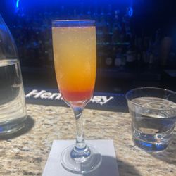 Flavor Restaurant & Lounge - Mimosa