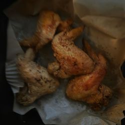 Moon’s wing & seafood - Air fryer saves the day