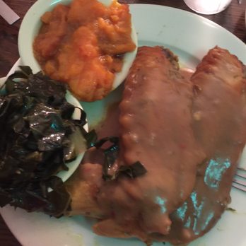 Amy Ruth's - Smothered turkey wings, yams and collard greens - Southern Near Me - New York, New York Amy Ruth's - Smothered turkey wings, yams and collard greens - Southern Near Me - New York, New York