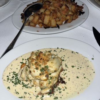New York Prime - Single crab cake & incredible hash browns - Steakhouses Near Me - Boca Raton, Florida New York Prime - Single crab cake & incredible hash browns - Steakhouses Near Me - Boca Raton, Florida