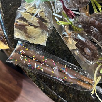 Maitland Chocolate Factory - Chocolatiers & Shops Near Me - Maitland, Florida