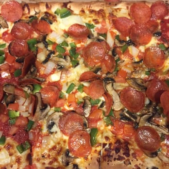 Layla Jones - Farmer fresh pizza with pepperoni - Pizza Near Me - Brooklyn, New York Layla Jones - Farmer fresh pizza with pepperoni - Pizza Near Me - Brooklyn, New York
