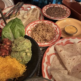 Lupe Tortilla Mexican Restaurant - Fixings - Tex-Mex Near Me - Shenandoah, Texas