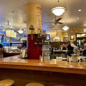 Shaw's Crab House - Oyster Bar - Seafood Near Me - Chicago, Illinois Shaw's Crab House - Oyster Bar - Seafood Near Me - Chicago, Illinois