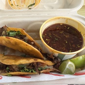 Linda's Kitchen - Birria - Food Trucks Near Me - Kahului, Hawaii Linda's Kitchen - Birria - Food Trucks Near Me - Kahului, Hawaii