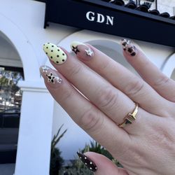 GDN - Structured gel manicure
