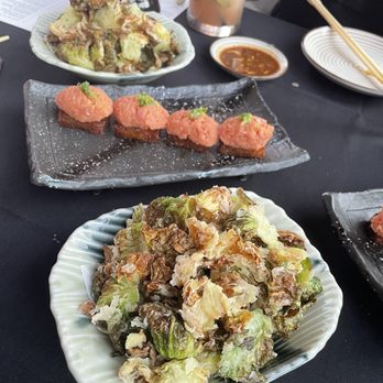 Sushi Roku - Brussels Sprouts Chips and spicy tuna crispy rice - Sushi Bars Near Me - Pasadena, California Sushi Roku - Brussels Sprouts Chips and spicy tuna crispy rice - Sushi Bars Near Me - Pasadena, California