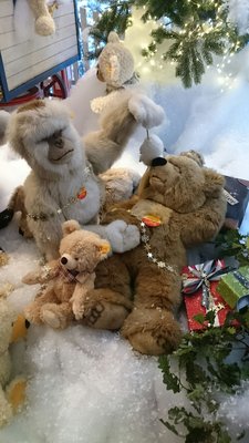 GALERIA Düsseldorf Königsallee by null