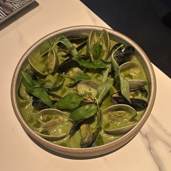 Kingfisher - Littleneck Clams & Saltspring Mussels - Vietnamese Near Me - San Diego, California Kingfisher - Littleneck Clams & Saltspring Mussels - Vietnamese Near Me - San Diego, California