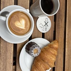 Monmouth Coffee - Cannelle, Cortado, Filter coffee and Croissant
