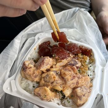 Ono Seafood - Shoyu Mahi poke and Spicy mahi poke - Seafood Near Me - Honolulu, Hawaii Ono Seafood - Shoyu Mahi poke and Spicy mahi poke - Seafood Near Me - Honolulu, Hawaii