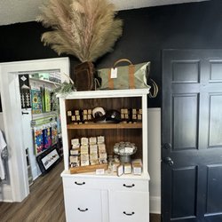 Daffodils Upcycled Boutique - Locally Made Soaps