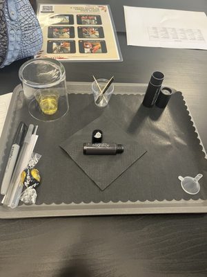 Bright Black. by null