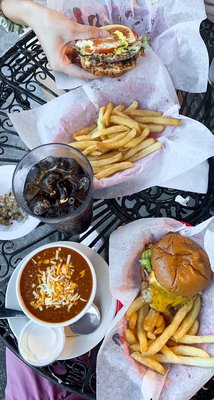 Matt's Burgers by null