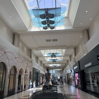 Washington Square - Shopping Centers Near Me - Portland, Oregon