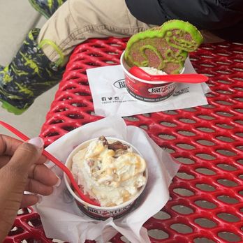 Bruster's Real Ice Cream - White turtle sundae and turtle sundae - Desserts Near Me - Aurora, Illinois Bruster's Real Ice Cream - White turtle sundae and turtle sundae - Desserts Near Me - Aurora, Illinois