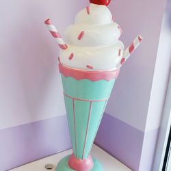 Das' Creamery MooTown - Imma Need A Bigger Spoon !!