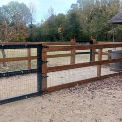 Kiesel Park - Double gated in tree area