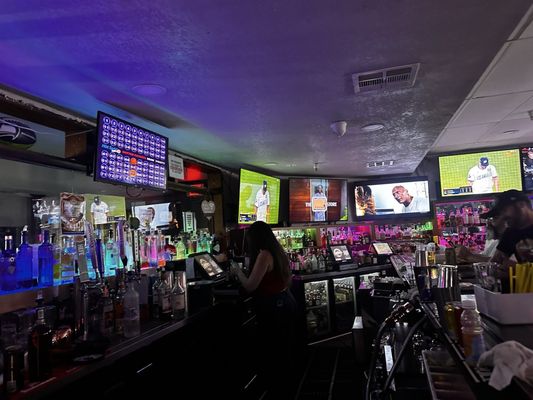 Sideline Sports Bar & Grill by null