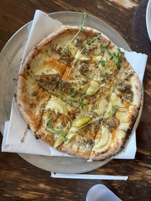 Blackbird Wood Fire Pizza by null