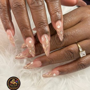 Leo Nail design - Nail Salons Near Me - Quincy, Massachusetts