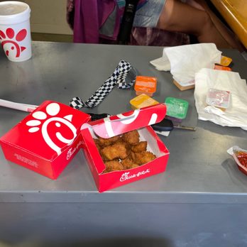 Chick-fil-A - fryless - Fast Food Near Me - Decatur, Alabama