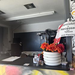 Diamond Fire Tattoo Studio - Front counter