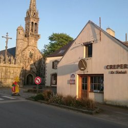 Le Kaludi - Entrée de la crêperie à Confort-Meillard