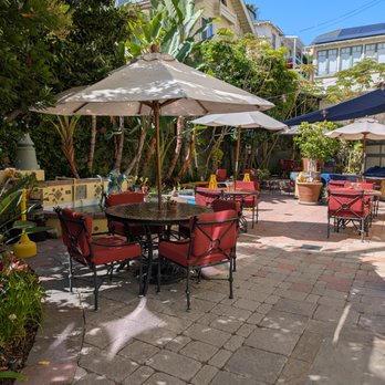 The Avalon Hotel - Patio where one can relax and where breakfast is served - Hotels Near Me - Avalon, California