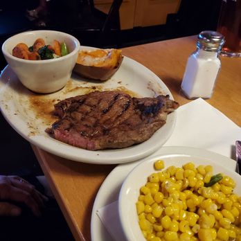 Texas Roadhouse - Steakhouses Near Me - Magnolia, Texas