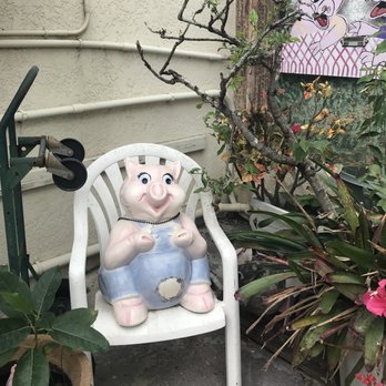 The Stuffed Pig - Breakfast & Brunch Near Me - Marathon, Florida