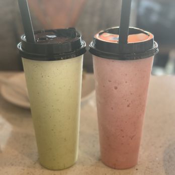 Pan Dumpling House - Kiwi Fresh Fruit Smoothies Strawberry Fresh Fruit Smoothies - Chinese Near Me - Corona, California Pan Dumpling House - Kiwi Fresh Fruit Smoothies Strawberry Fresh Fruit Smoothies - Chinese Near Me - Corona, California