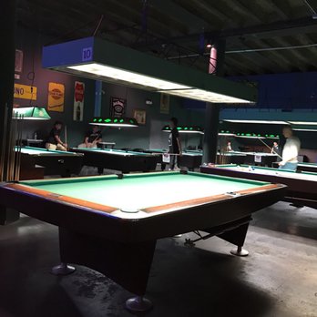 Hawaiian Brians - Pool! - Pool Halls Near Me - Honolulu, Hawaii