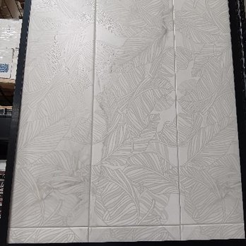 Hardey Tile - Tile pattern must connect with neighboring tiles - General Contractors Near Me - Huntington Beach, California