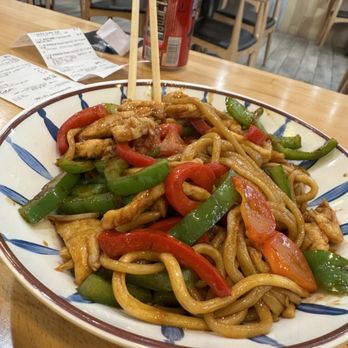 Lanzhou Hand Pull Noodle - Chicken Hand Pull Stir Fried / 炒鸡拉面 - Noodles Near Me - Gaithersburg, Maryland