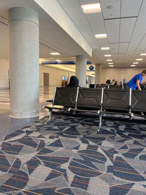 Richmond International Airport by null