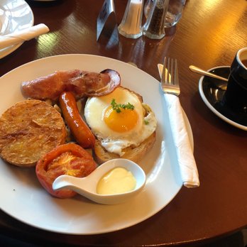 Aroma Coffee - half big breakfast - Cafes Near Me - Te Aro, WGN Aroma Coffee - half big breakfast - Cafes Near Me - Te Aro, WGN
